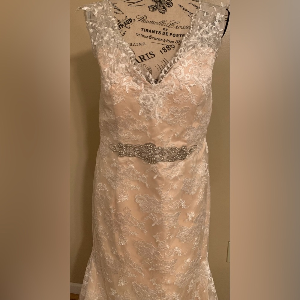 ๐๐ IVORY & PEACH WEDDING DRESS ๐๐ - Picture 1 of 7
